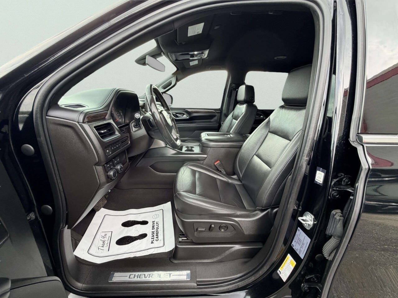 Used 2021 Chevrolet Suburban LT AWD/4WD image 16