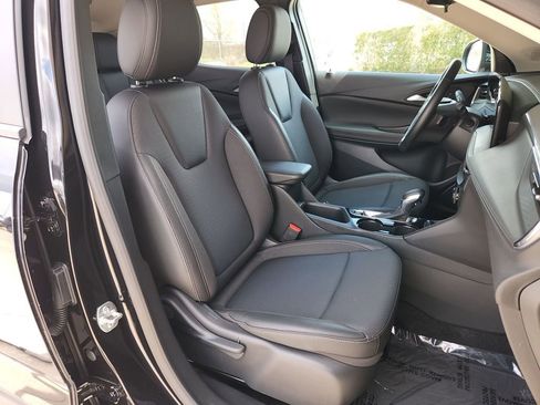 Used 2025 Buick Encore GX Preferred image 15