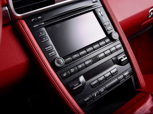 Used 2012 Porsche 911 Carrera GTS image 22