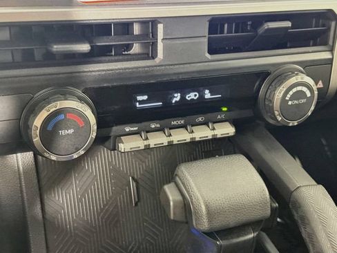 Certified 2026 Toyota 4Runner SR5 AWD/4WD image 17