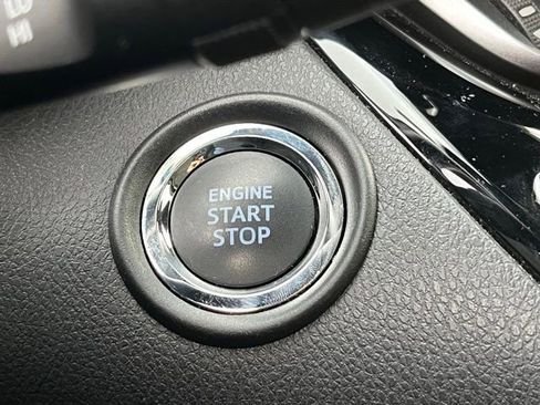 Used 2021 Toyota C-HR XLE image 18