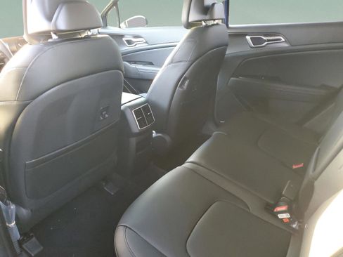 New 2026 Kia Sportage EX FWD image 6