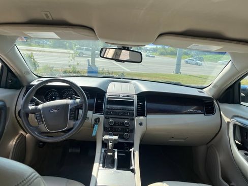 Used 2012 Ford Taurus SEL FWD image 5