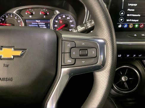 Used 2023 Chevrolet Blazer LT w/ Convenience Package FWD image 20