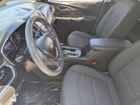 Used 2021 Chevrolet Equinox LT w/ LPO, Cargo Package AWD/4WD image 17