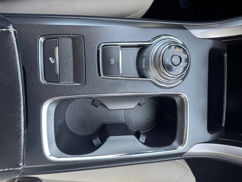 Used 2020 Ford Fusion S FWD image 26
