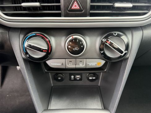 Used 2019 Hyundai Kona SEL w/ SEL Tech Package 02 image 24