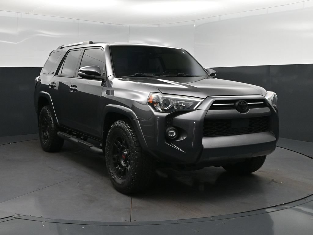 Used 2021 Toyota 4Runner SR5 Premium w/ Moonroof Package RWD image 9