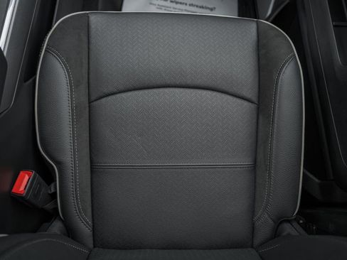 New 2026 RAM 2500 Laramie AWD/4WD image 40