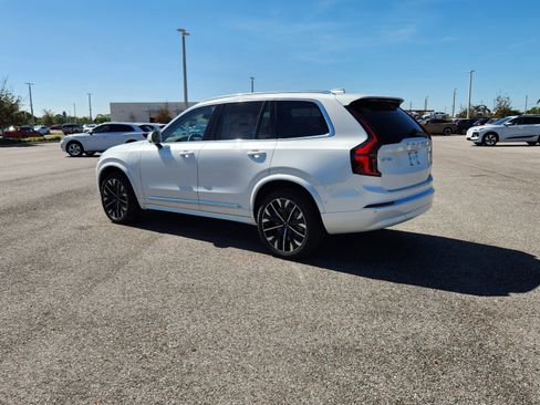 New 2025 Volvo XC90 T8 Plus w/ Protection Package image 5