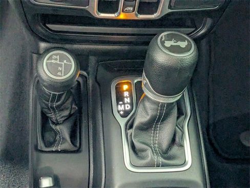 Certified 2024 Jeep Wrangler Sport S image 21