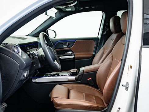 Certified 2023 Mercedes-Benz GLB 250 4MATIC image 22