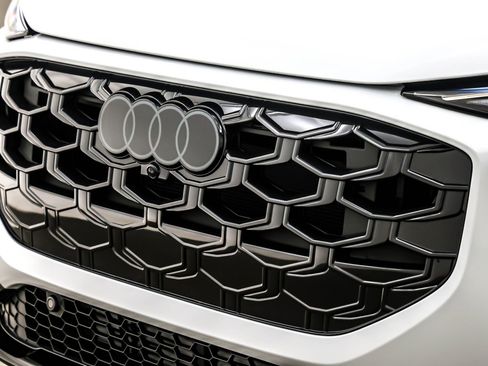 New 2026 Audi Q3 quattro 2.0T image 13