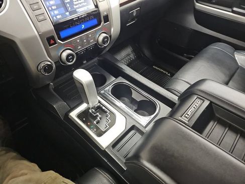 Used 2018 Toyota Tundra Limited w/ Limited Premium Package AWD/4WD image 22