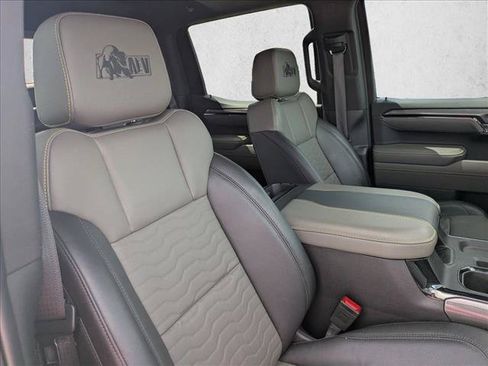 Used 2024 Chevrolet Silverado 1500 ZR2 w/ ZR2 Bison Edition AWD/4WD image 19