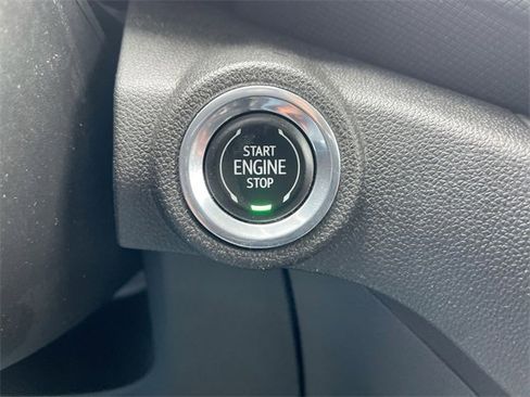 Certified 2022 Chevrolet TrailBlazer LT w/ Convenience Package image 16