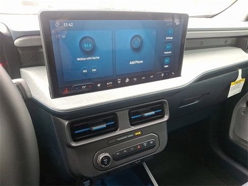 New 2025 Ford Maverick XLT w/ XLT Luxury Package image 19