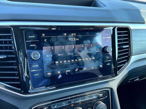 Used 2023 Volkswagen Atlas SE FWD image 21