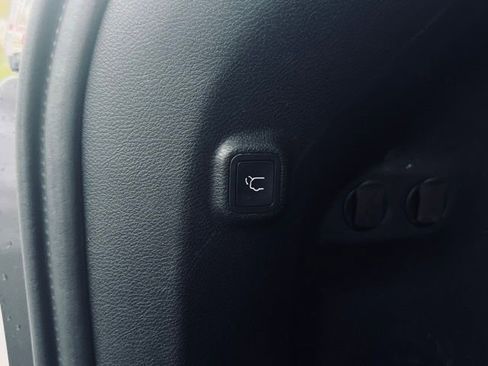 Certified 2022 Jeep Cherokee Limited image 14