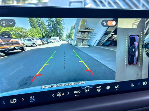 Certified 2025 Lincoln Aviator Reserve w/ Equipment Group 201A AWD/4WD image 21
