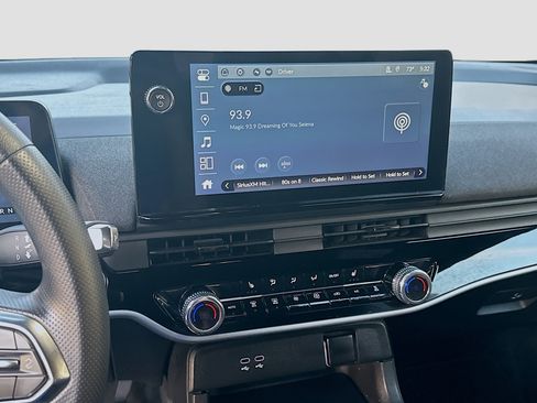 Certified 2024 Honda Prologue EX image 12