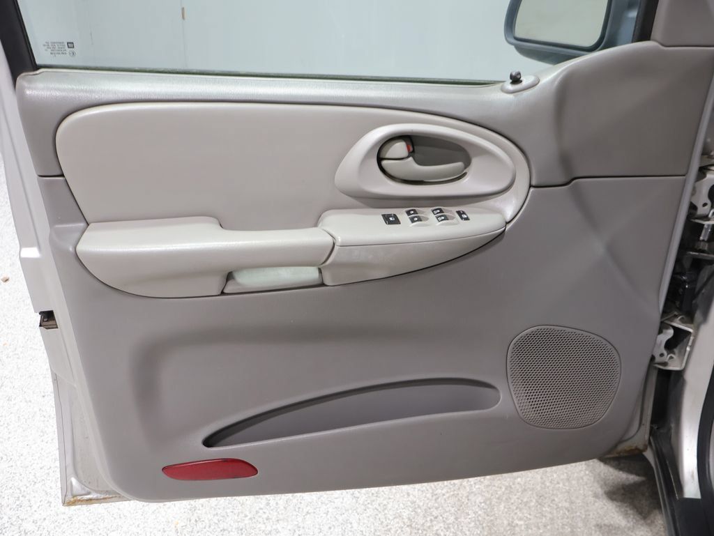 Used 2008 Chevrolet TrailBlazer 4WD image 21