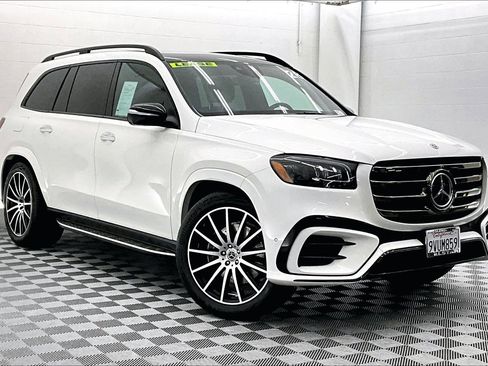 Used 2026 Mercedes-Benz GLS 450 4MATIC image 34