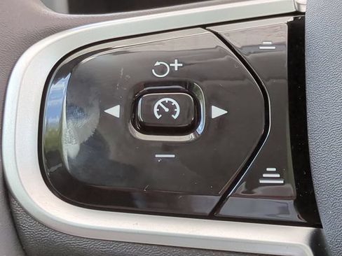 New 2026 Volvo XC60 B5 Ultra w/ Protection Package Premier AWD/4WD image 21