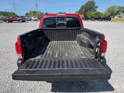 Used 2021 Toyota Tacoma SR w/ SR Convenience Package image 13
