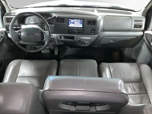 Used 2004 Ford F350 Lariat RWD image 16