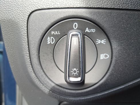 Used 2018 Volkswagen Atlas SEL image 25