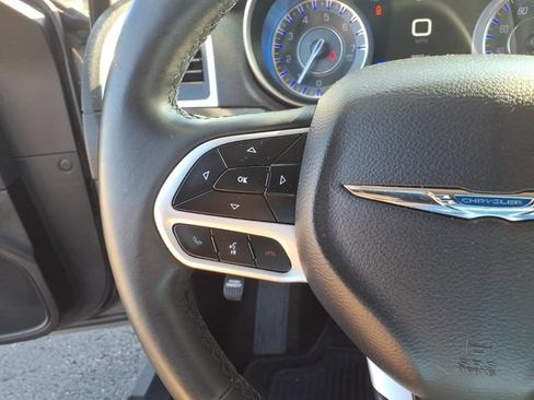Used 2019 Chrysler 300 Touring w/ Sport Appearance Package RWD image 19