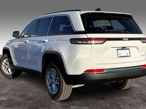 New 2025 Jeep Grand Cherokee Laredo X image 3