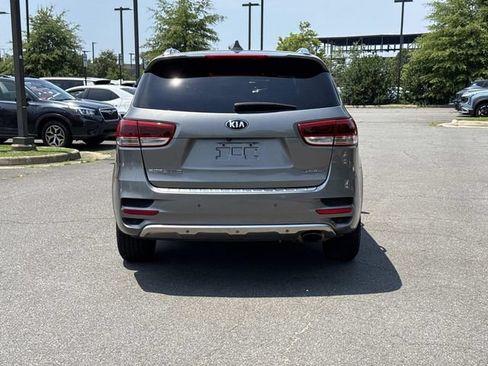 Used 2017 Kia Sorento SX FWD image 3