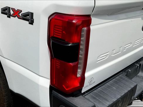 Used 2023 Ford F250 XL w/ 360-Degree Camera Package AWD/4WD image 22