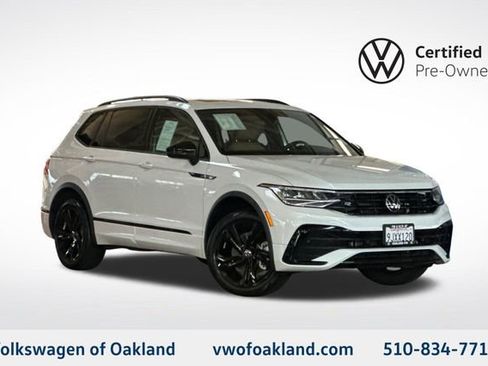 Certified 2024 Volkswagen Tiguan SE R-Line image 1