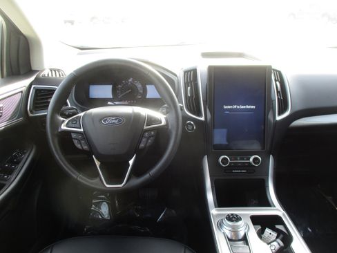 Used 2024 Ford Edge SEL w/ Convenience Package image 16