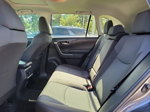 Used 2024 Toyota RAV4 XLE w/ Convenience Package FWD image 18