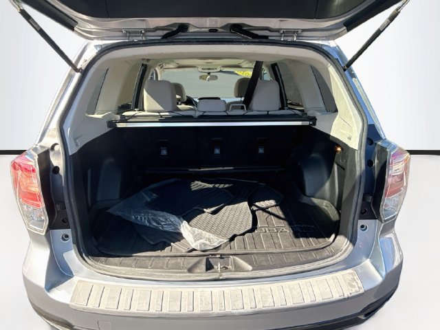Used 2018 Subaru Forester 2.5i Premium w/ Protection Package #3 AWD/4WD image 32