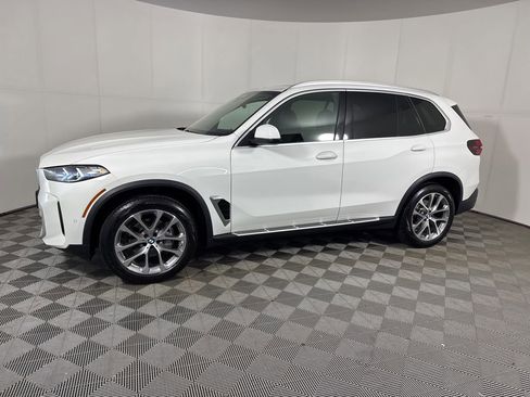 Used 2026 BMW X5 xDrive40i AWD/4WD image 1