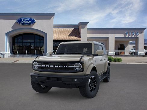 New 2025 Ford Bronco Outer Banks image 2