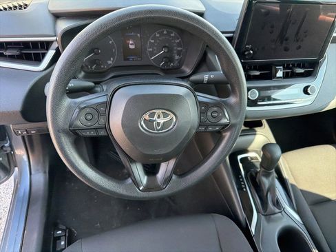 Used 2024 Toyota Corolla LE FWD image 11