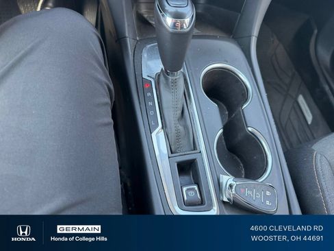 Used 2018 Chevrolet Equinox LT FWD image 24