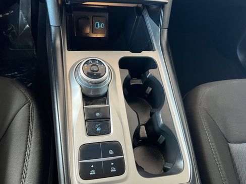 Used 2022 Ford Explorer XLT image 29