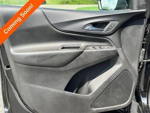 Used 2021 Chevrolet Equinox LT FWD image 16
