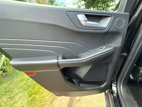 Used 2023 Ford Escape ST-Line Select w/ Tech Pack #2 AWD/4WD image 42