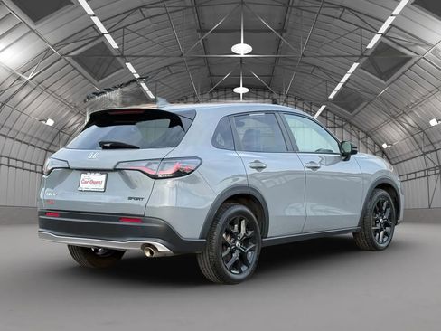 Used 2023 Honda HR-V Sport image 7