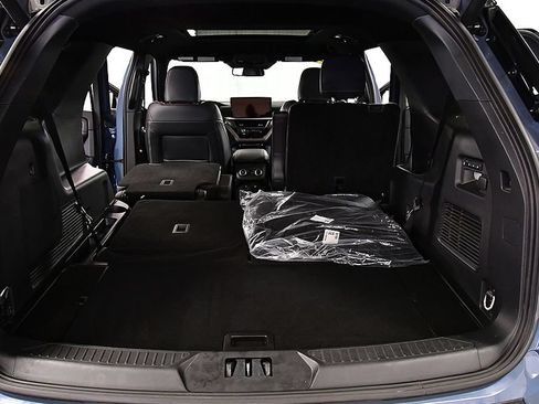 Used 2025 Ford Explorer ST AWD/4WD image 29