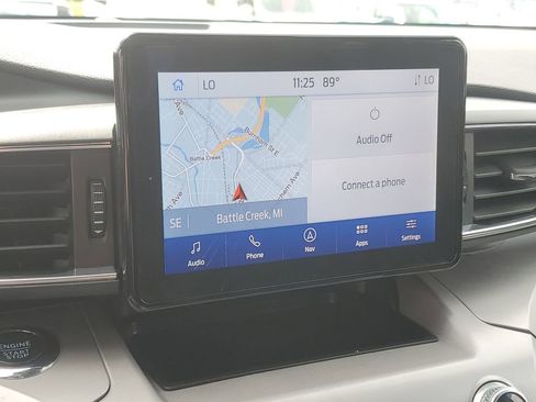 Used 2023 Ford Explorer XLT w/ Equipment Group 202A image 17