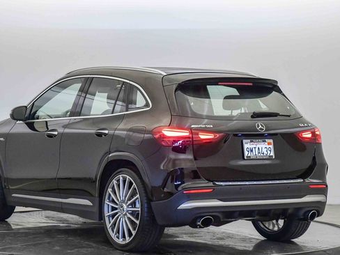 Used 2024 Mercedes-Benz GLA 35 AMG 4MATIC image 2